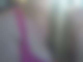 Lona Pounder's Live Sex Cam Show