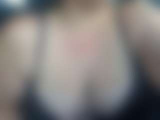 Lona Pounder's Live Sex Cam Show