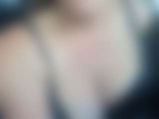 Lona Pounder's Live Sex Cam Show