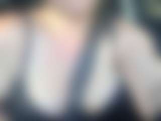 Lona Pounder's Live Sex Cam Show