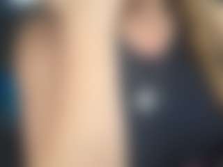 Lona Pounder's Live Sex Cam Show