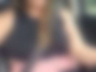 Lona Pounder's Live Sex Cam Show