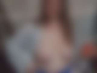 Lona Pounder's Live Sex Cam Show