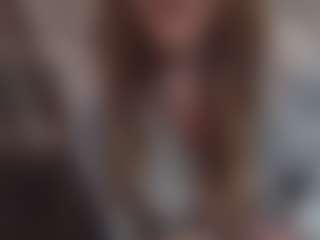 Lona Pounder's Live Sex Cam Show