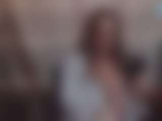 Lona Pounder's Live Sex Cam Show