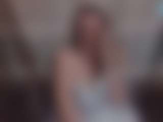 Lona Pounder's Live Sex Cam Show