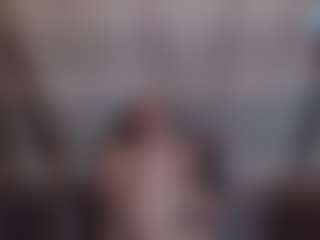 Lona Pounder's Live Sex Cam Show