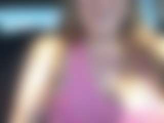 Lona Pounder's Live Sex Cam Show