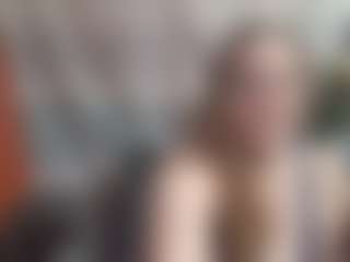 Lona Pounder's Live Sex Cam Show
