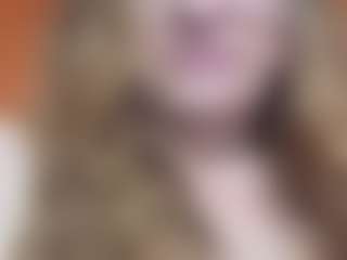 Lona Pounder's Live Sex Cam Show