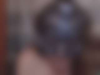 Lona Pounder's Live Sex Cam Show