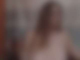 Lona Pounder's Live Sex Cam Show