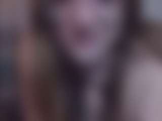 Lona Pounder's Live Sex Cam Show