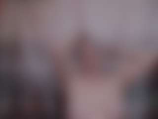 Lona Pounder's Live Sex Cam Show