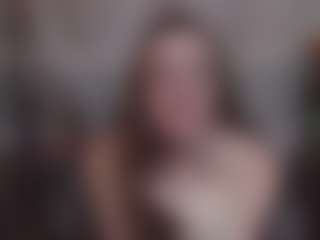 Lona Pounder's Live Sex Cam Show