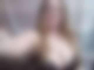 Lona Pounder's Live Sex Cam Show