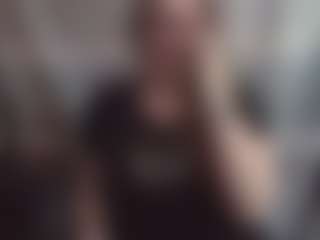 Lona Pounder's Live Sex Cam Show