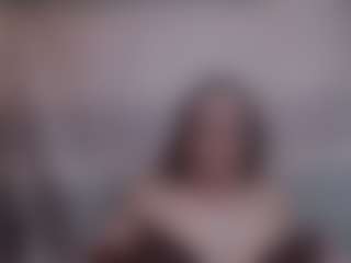 Lona Pounder's Live Sex Cam Show