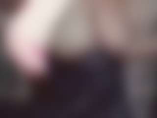 Lona Pounder's Live Sex Cam Show