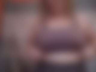 Lona Pounder's Live Sex Cam Show