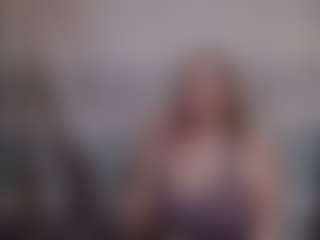Lona Pounder's Live Sex Cam Show