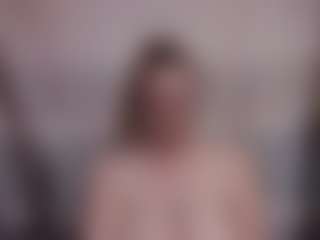 Lona Pounder's Live Sex Cam Show