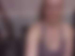 Lona Pounder's Live Sex Cam Show