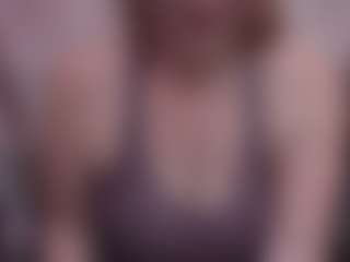 Lona Pounder's Live Sex Cam Show