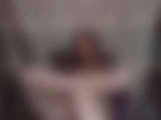 Lona Pounder's Live Sex Cam Show