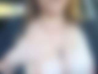 Lona Pounder's Live Sex Cam Show
