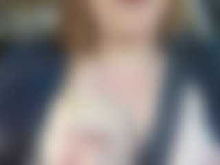 Lona Pounder's Live Sex Cam Show