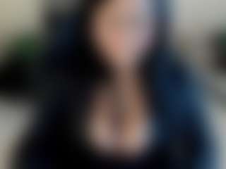 Dulcinea-2's Live Sex Cam Show