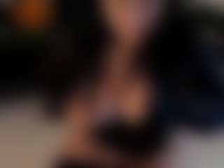 Dulcinea-2's Live Sex Cam Show