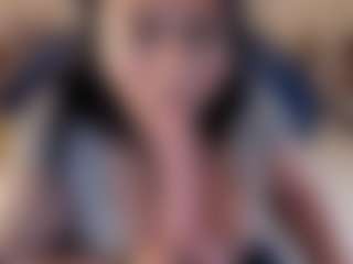 Dulcinea-2's Live Sex Cam Show