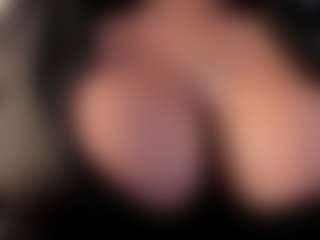 Dulcinea-2's Live Sex Cam Show
