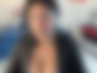 Dulcinea-2's Live Sex Cam Show