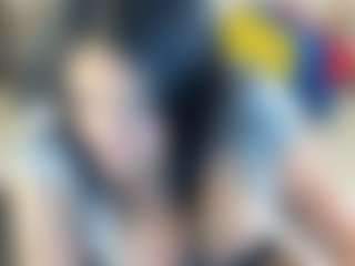 Dulcinea-2's Live Sex Cam Show