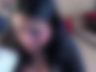 Dulcinea-2's Live Sex Cam Show
