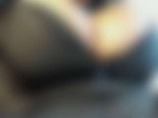 Dulcinea-2's Live Sex Cam Show
