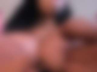 Dulcinea-2's Live Sex Cam Show