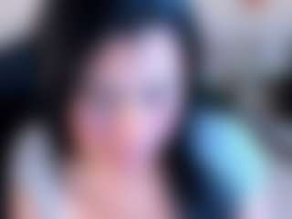 Dulcinea-2's Live Sex Cam Show