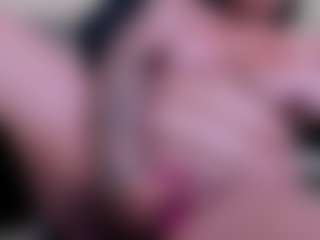 Dulcinea-2's Live Sex Cam Show