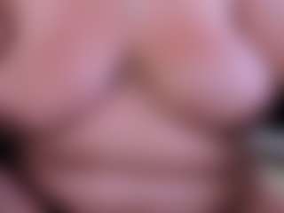 Dulcinea-2's Live Sex Cam Show