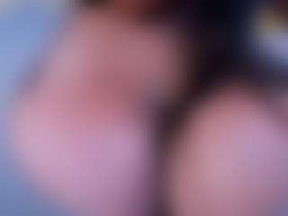 Dulcinea-2's Live Sex Cam Show
