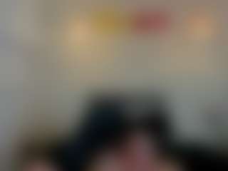 Dulcinea-2's Live Sex Cam Show