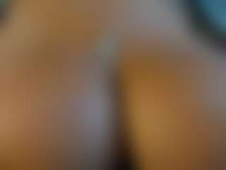 Dulcinea-2's Live Sex Cam Show
