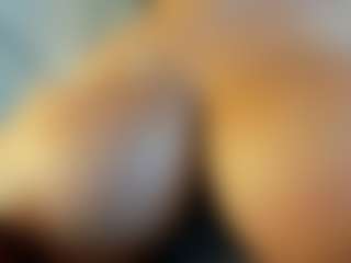 Dulcinea-2's Live Sex Cam Show