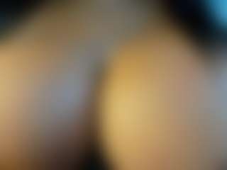 Dulcinea-2's Live Sex Cam Show