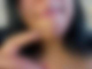 Dulcinea-2's Live Sex Cam Show