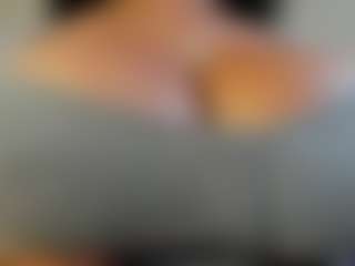 Live cam show with Dulcinea-2 - Upskirt on Camsoda